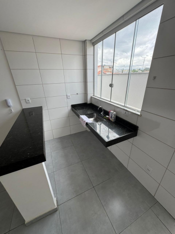 ÁREA PRIVATIVA 2 QTOS | PEDRA AZUL — foto 7