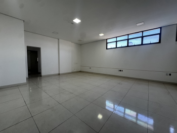 SALA COMERCIAL | 75M2 | CASTELO — foto 3